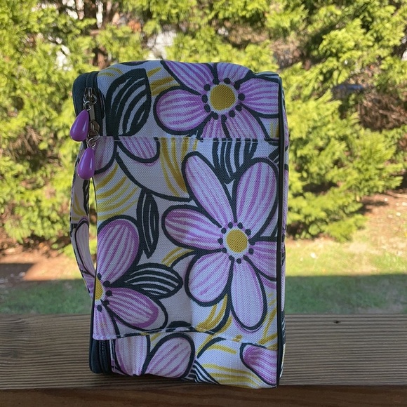 Milly for Clinique Cosmetic Case/Bag - Picture 3 of 6